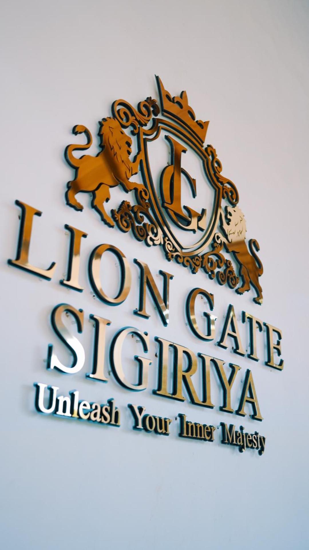 Lion Gate Hotel Sigiriya Exterior photo