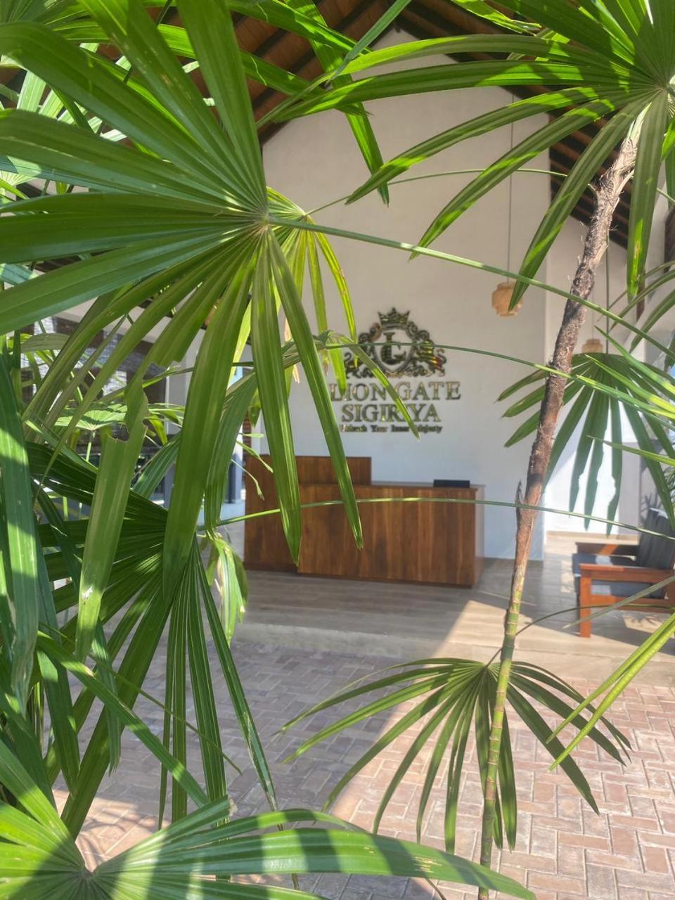 Lion Gate Hotel Sigiriya Exterior photo